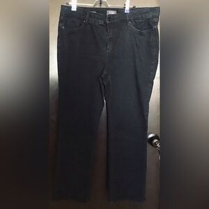 NYDJ Marilyn Straight Leg Jeans in Black